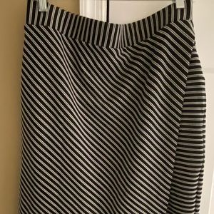 Roz & Ali faux wrap skirt